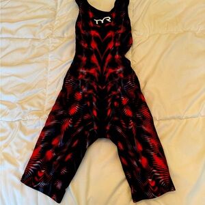 TYR Venzo Genesis Red Open Back Tech Suit Size 20